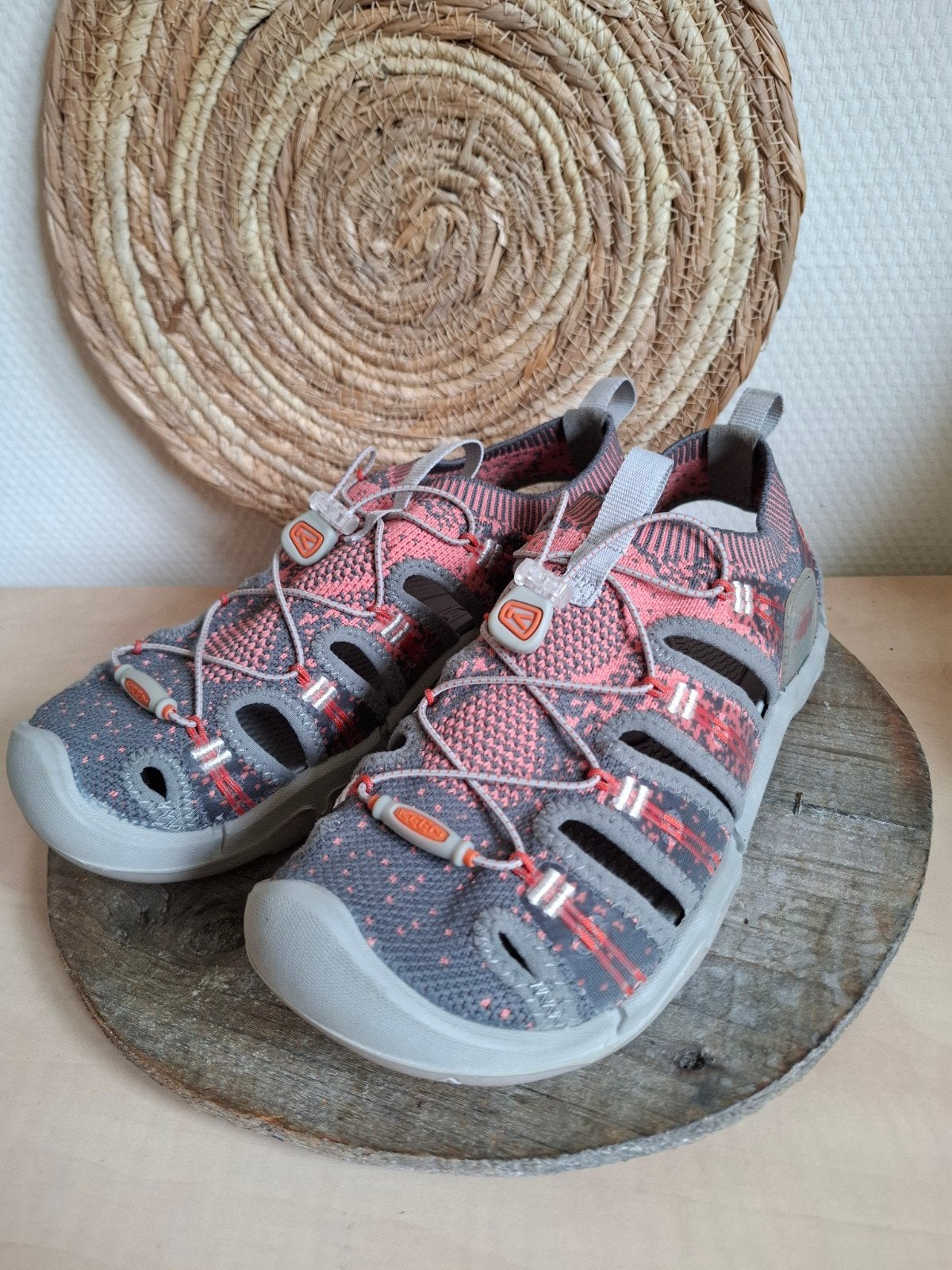 KEEN Evofit One outdoorsandalen / waterschoenen – Maat 38, Kleding | Dames, Ophalen of Verzenden, Zo goed als nieuw, Roze, Sneakers of Gympen
