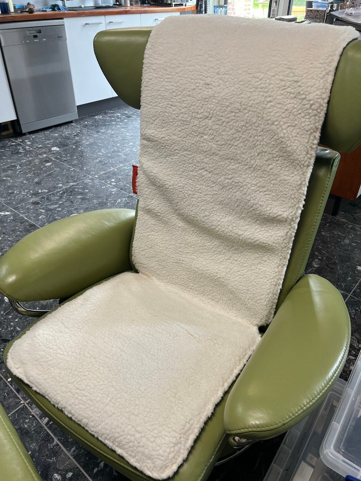 Stoov Big Hug XL Verwarmde Stoeldeken - Comfort & Warmte, Ophalen of Verzenden, Zo goed als nieuw, Wit