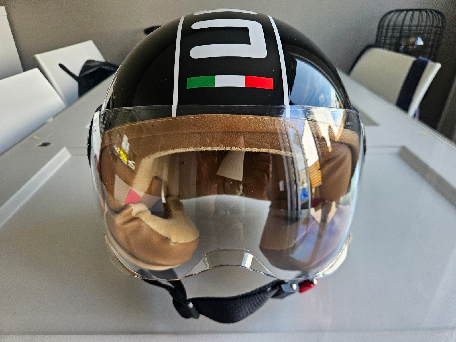 Urban helm - Zwart met Italiaanse streep, Fietsen en Brommers, Brommerhelmen, Ophalen of Verzenden, Gebruikt, Medium, Urban