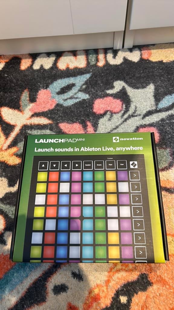 Novation Launchpad Mini MK3 - MIDI Grid Controller, Ophalen of Verzenden, Zo goed als nieuw