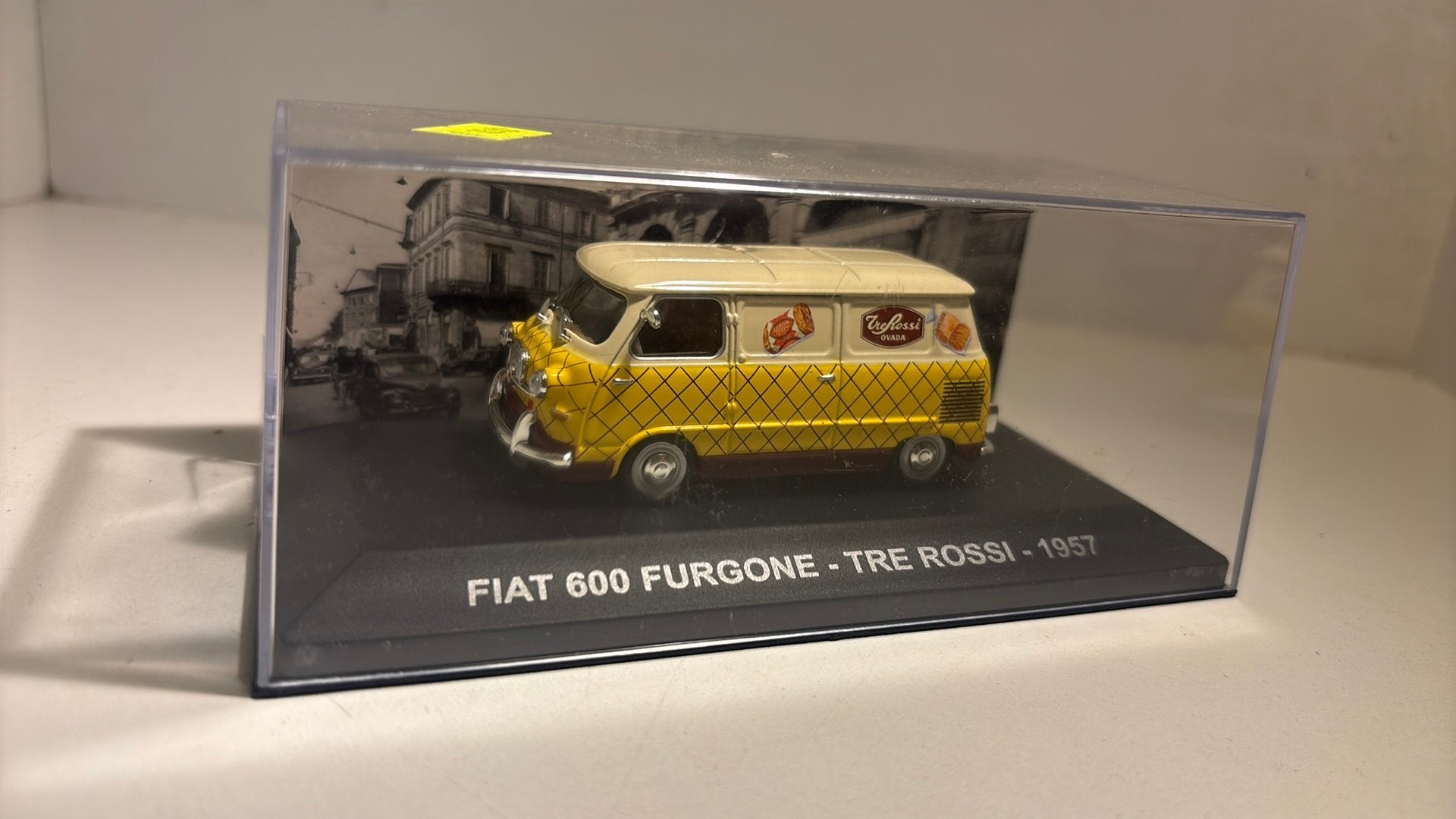 Fiat 600 furgone tre rossi 1957 atlas 1.43