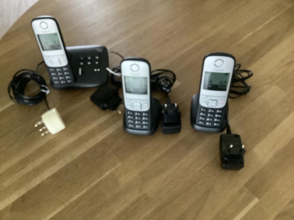 Gigaset A690a 3 telefoons, Telecommunicatie, Ophalen, Zo goed als nieuw, 3 handsets