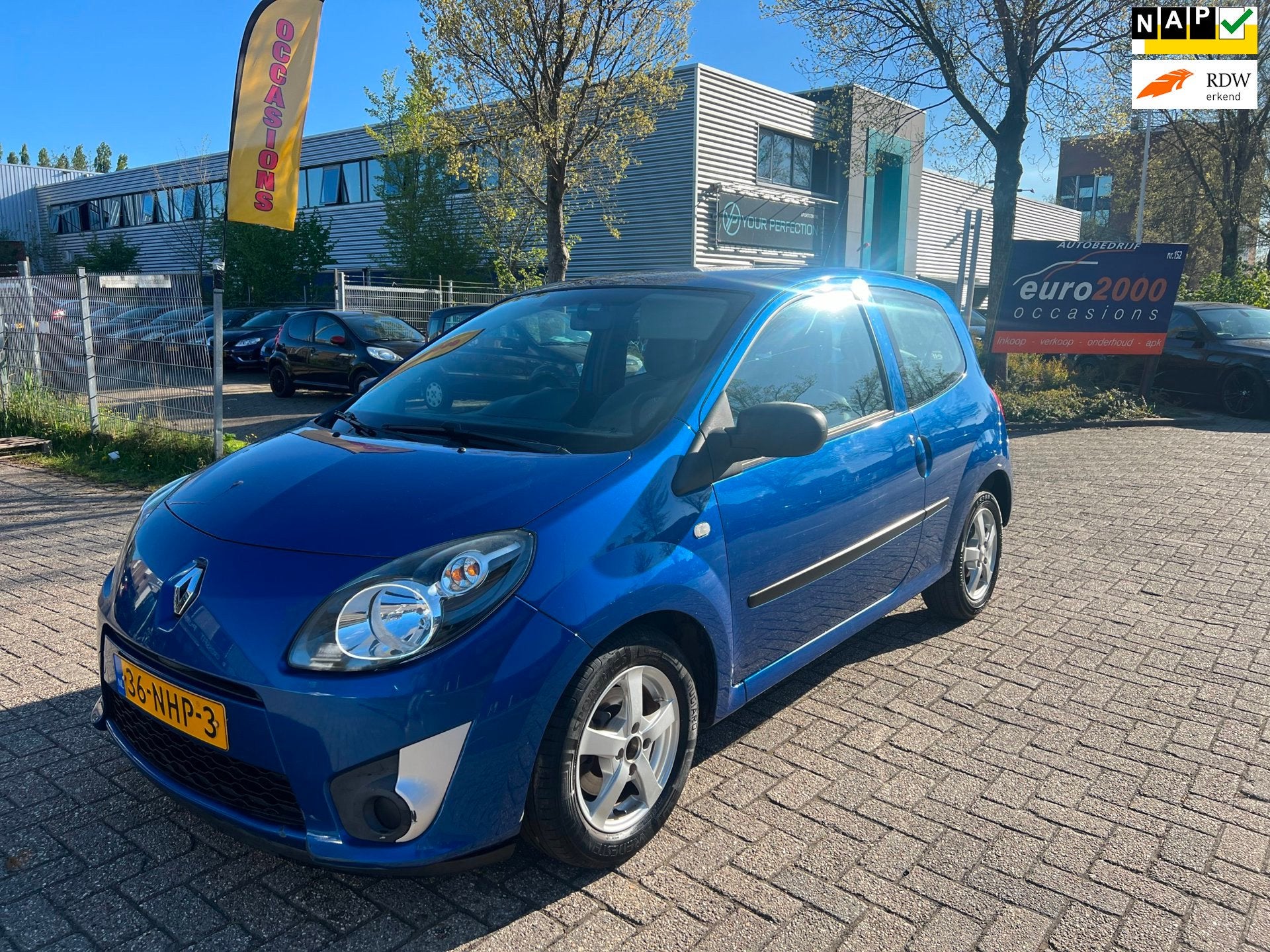 Renault Twingo 1.2-16V Authentique - AIRCO - NIEUWE APK !, Auto's, 839 kg, Gebruikt, Zwart, 4 cilinders