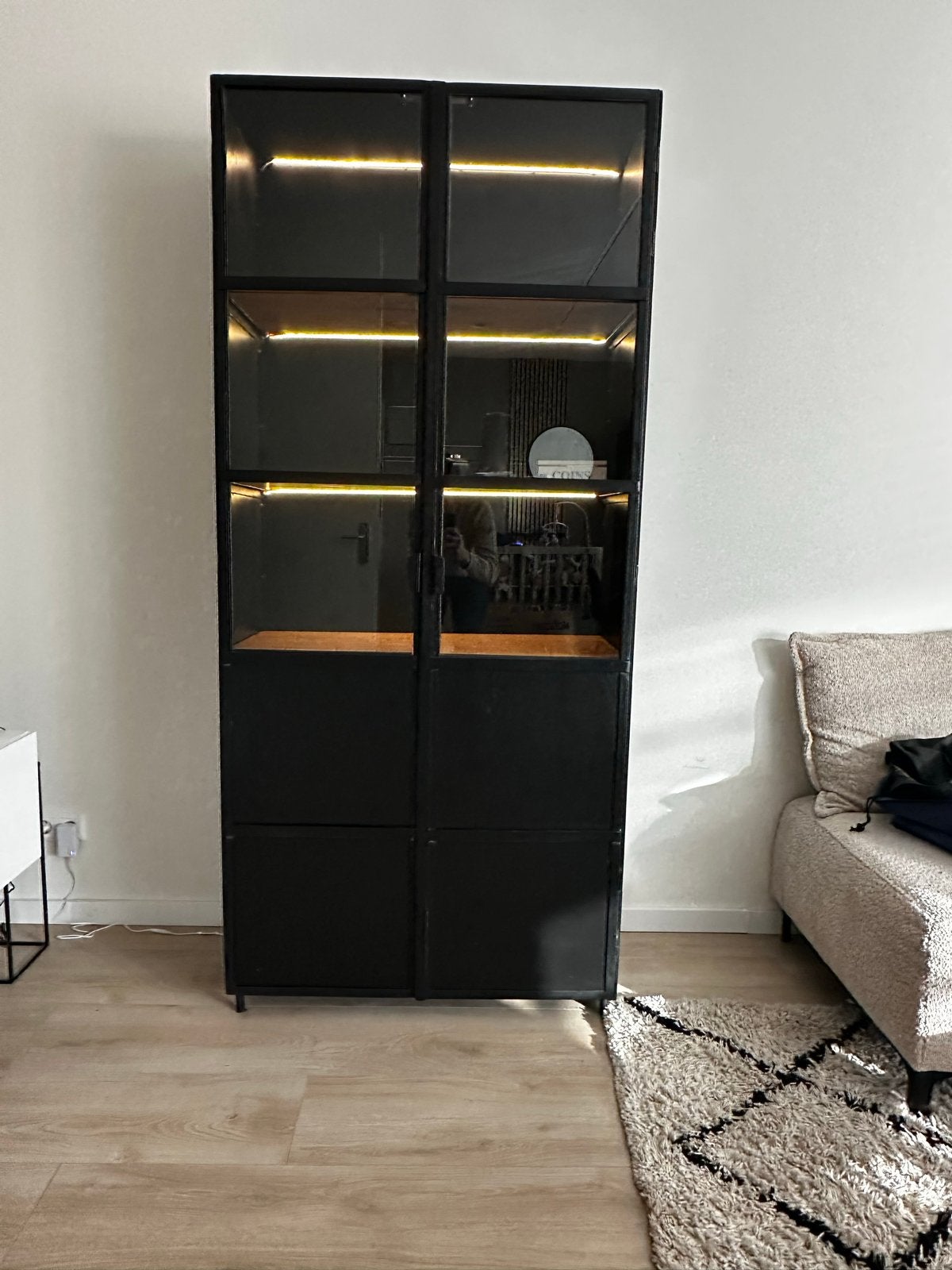 Zwarte metalen vitrinekast met glazen deuren, Ophalen, Gebruikt, 200 cm of meer, 50 tot 100 cm
