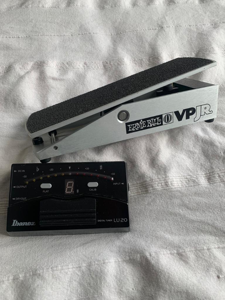 Ernie Ball volumepedaal en Ibanez gitaartuner, Muziek en Instrumenten, Effecten, Ophalen of Verzenden, Zo goed als nieuw, Volume