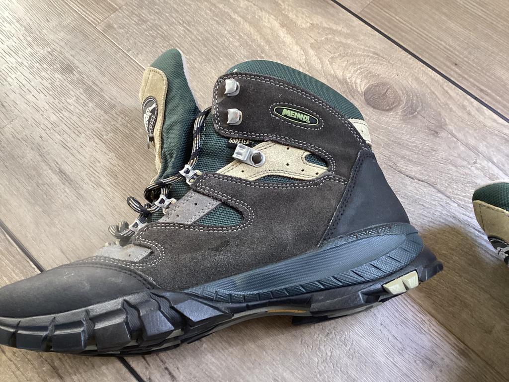 Wandelschoenen, Ophalen of Verzenden, Zo goed als nieuw
