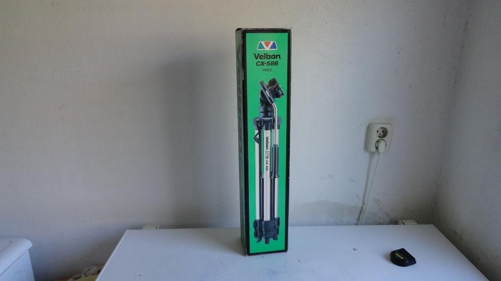 Statief, Velbon CX-586, Zo goed als nieuw, 150 tot 175 cm, Met balhoofd, Ophalen of Verzenden