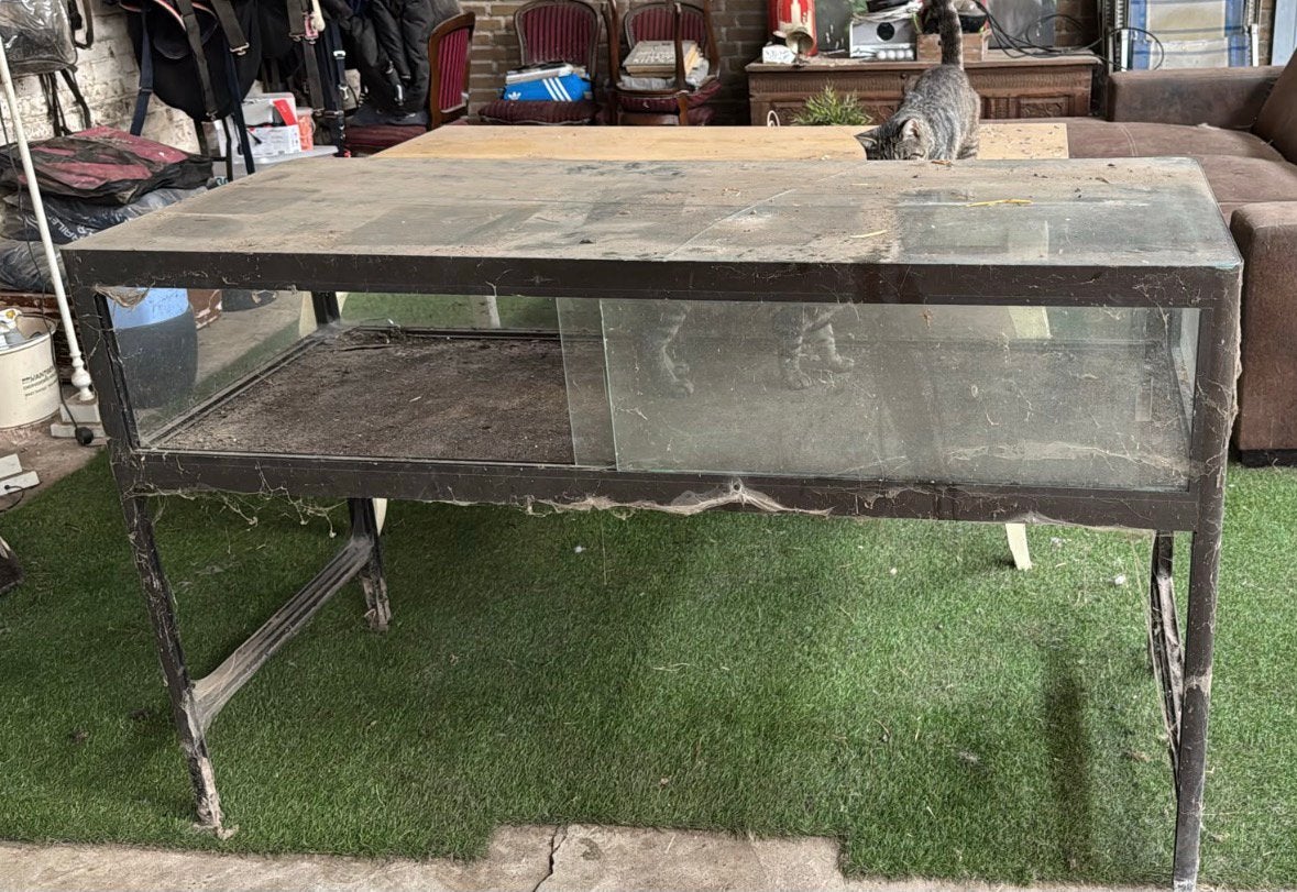 Kweek tafel, Ophalen, Zo goed als nieuw
