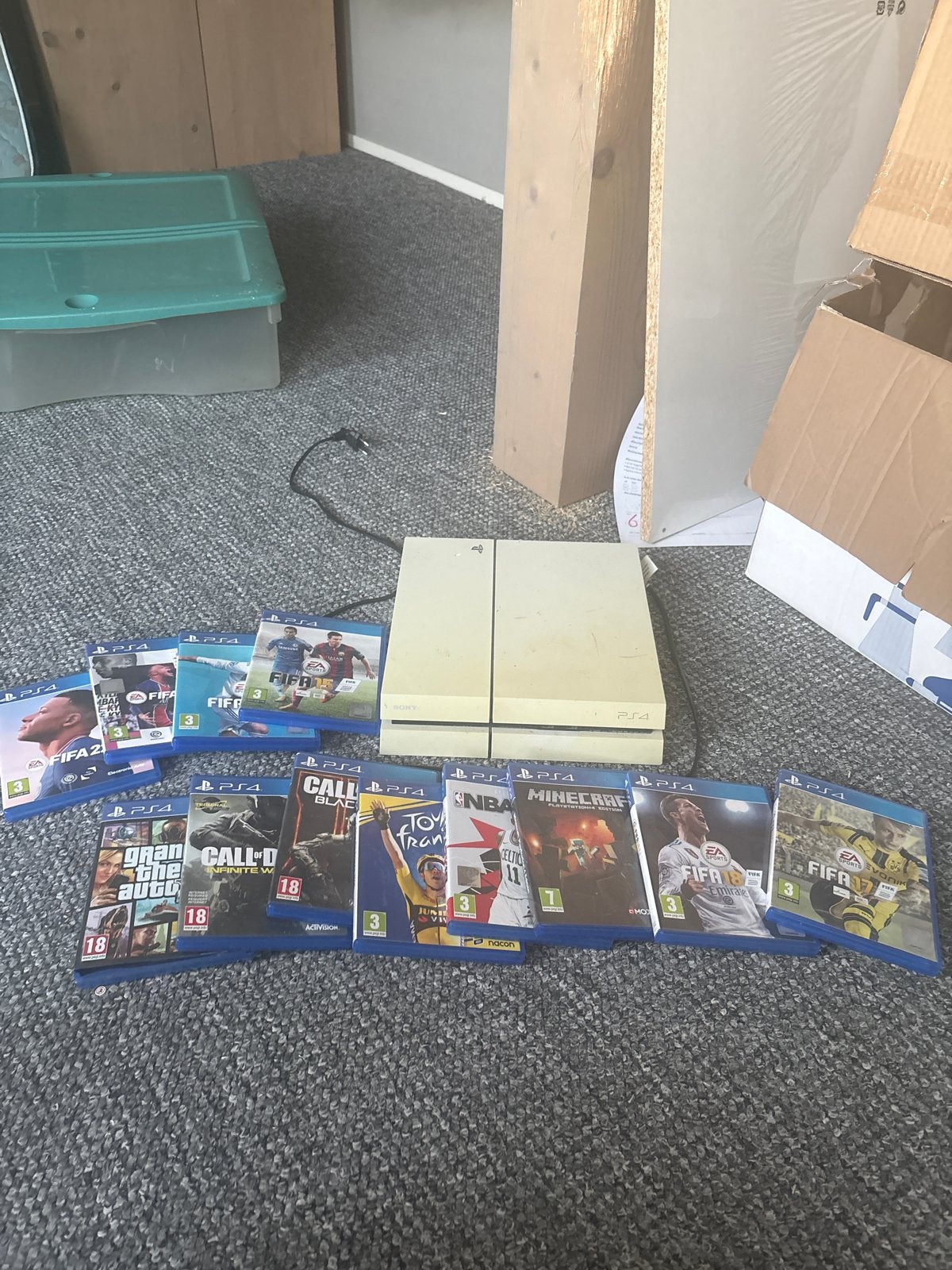 PlayStation 4 met 12 games, Ophalen, Zonder controller, Original, 500 GB