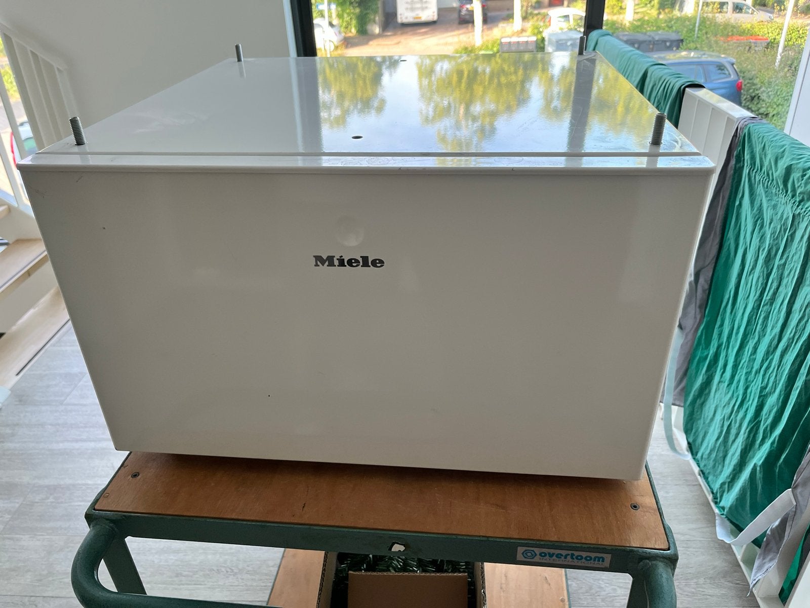 Miele onderbouw sokkel voor wasmachine/droger, Ophalen, Gebruikt