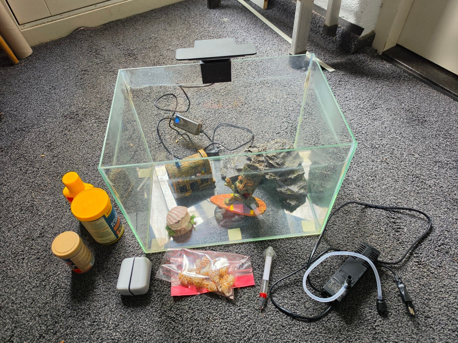 Aquarium met toebehoren., Ophalen, Inclusief toebehoren, Gebruikt, Leeg aquarium