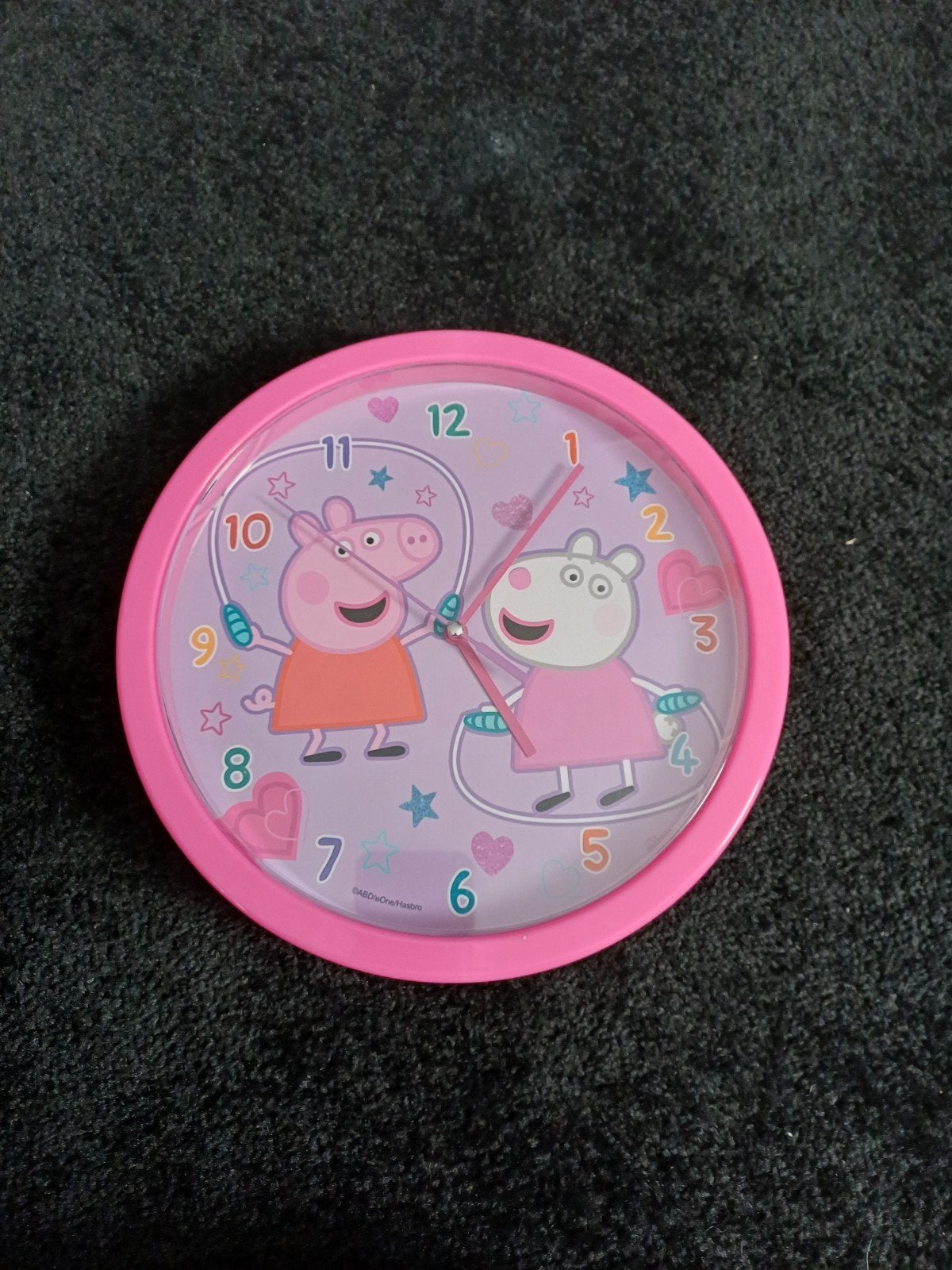 Roze Peppa Pig wandklok - Zo goed als nieuw, Ophalen of Verzenden, Zo goed als nieuw