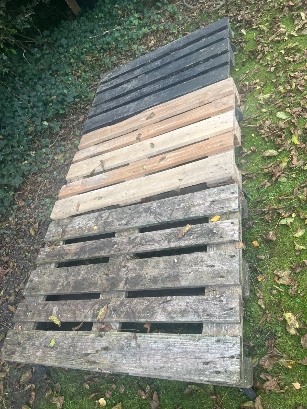 3 pallets op wielen, Ophalen, Gebruikt, Minder dan 3 meter, Minder dan 1 meter