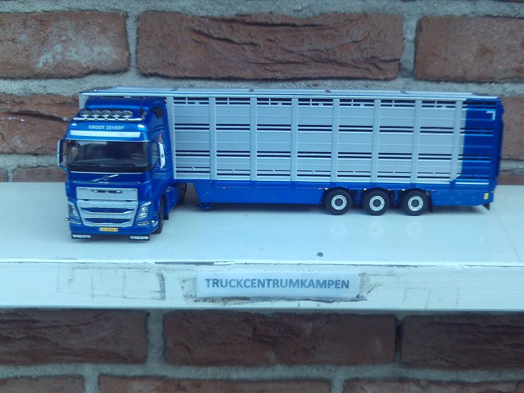 WSI  Volvo  FH4  Globetrotter  van  Groot - Zevert., Hobby en Vrije tijd, Modelauto's | 1:50, Ophalen of Verzenden, Nieuw, Bus of Vrachtwagen