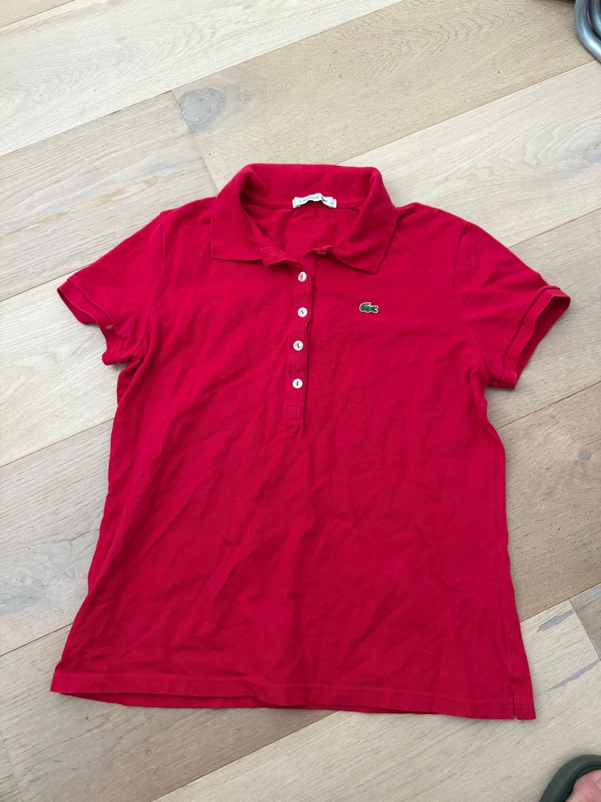 Lacoste rode polo shirt met korte mouwen, Kleding | Dames, Korte mouw, Gedragen, Rood, Ophalen