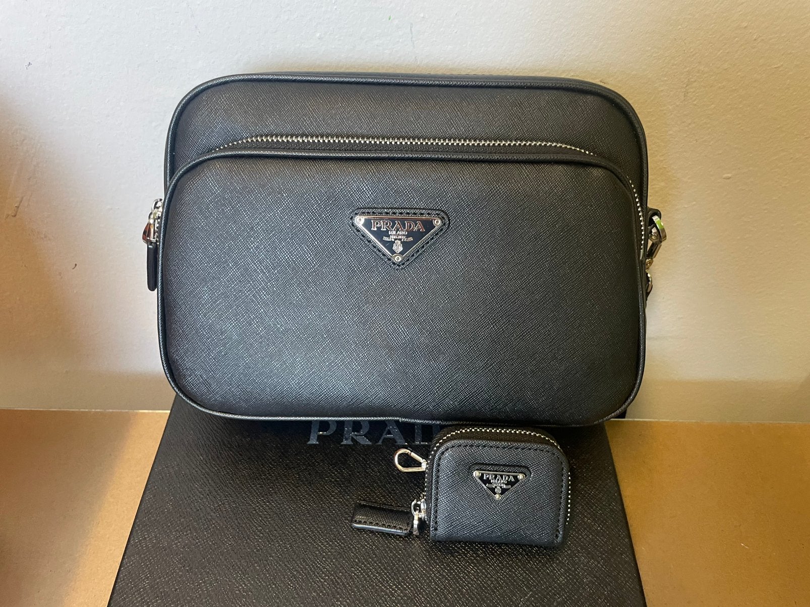 Prada schoudertas zwart – 4 modellen – Nieuw in doos, Ophalen of Verzenden, Zwart, Overige merken