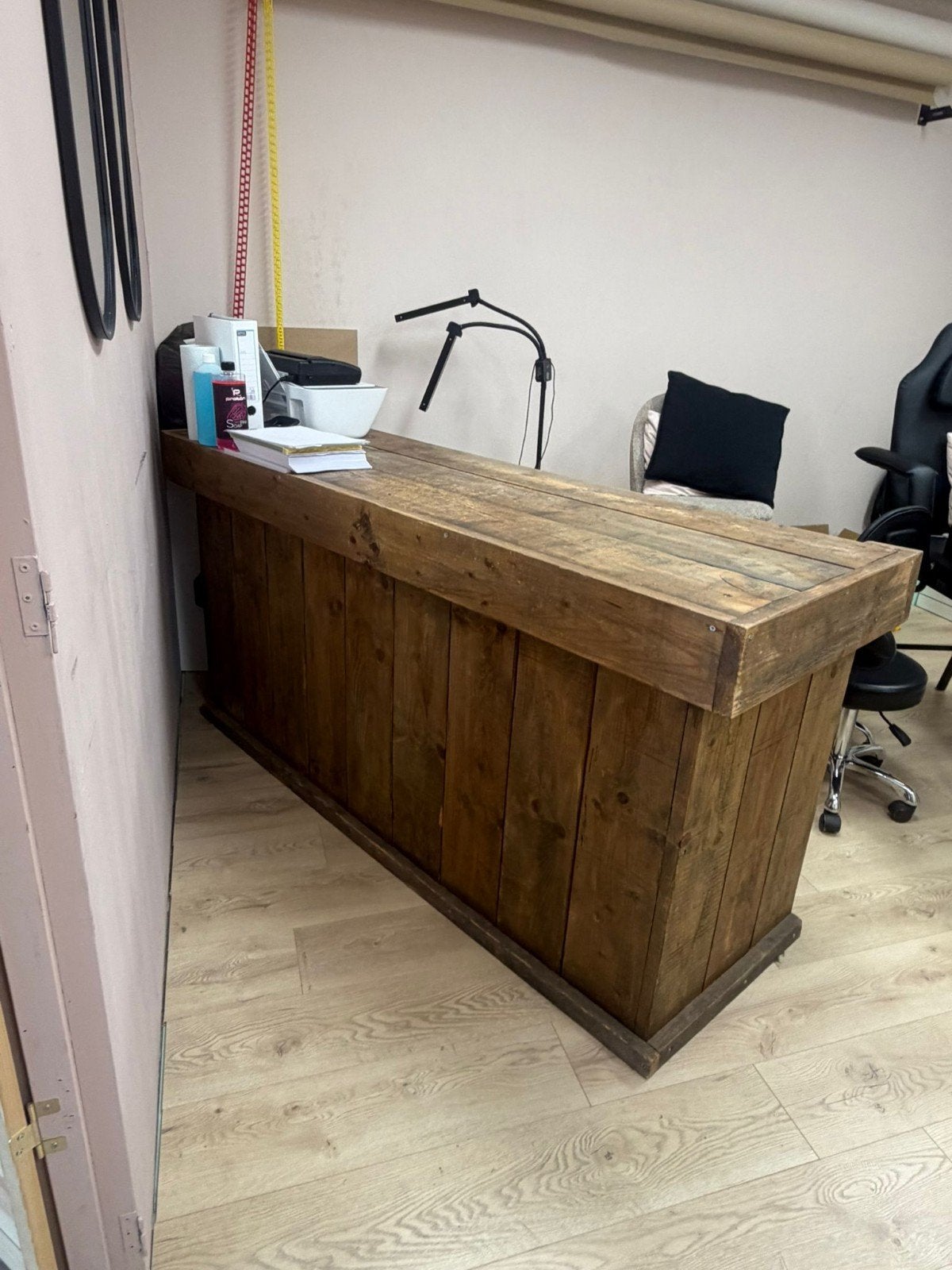 Robuuste houten bar / balie - Ideaal voor horeca of thuis, Ophalen of Verzenden, Gebruikt