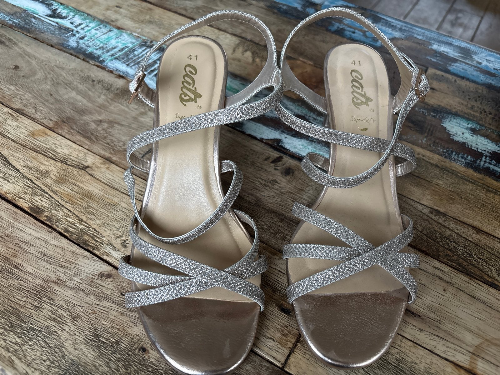 Elegante rosé/zilverkleurige sandalen met hak, maat 41, Kleding | Dames, Schoenen, Ophalen of Verzenden, Zo goed als nieuw, Overige kleuren