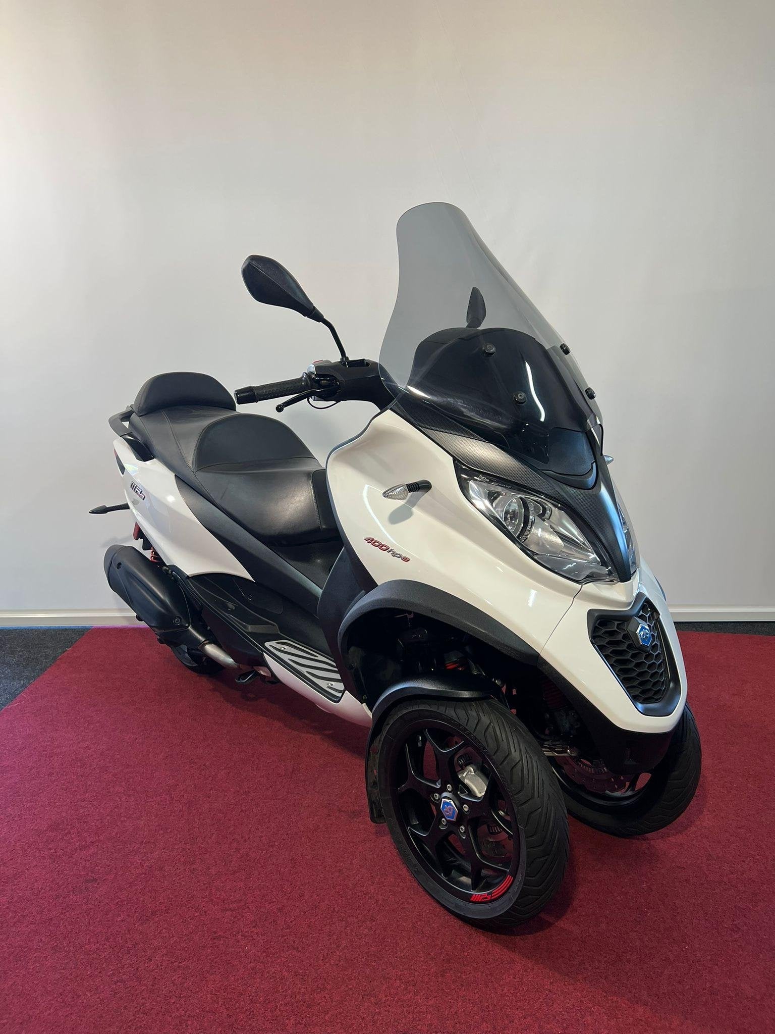 Piaggio MP3 400 HPE 400 MP3 HPE, Motoren, Motoren | Piaggio, 400 cc, Scooter, Bedrijf, Piaggio Vespa B.V.