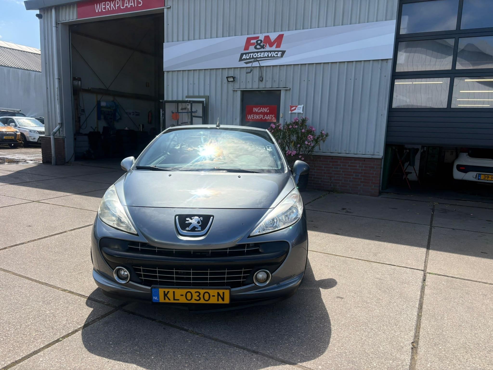 Peugeot 207 CC 1.6 VTi Airco, carplay, Auto's, Peugeot, Voorwielaandrijving, Gebruikt, Cabriolet, 4 stoelen