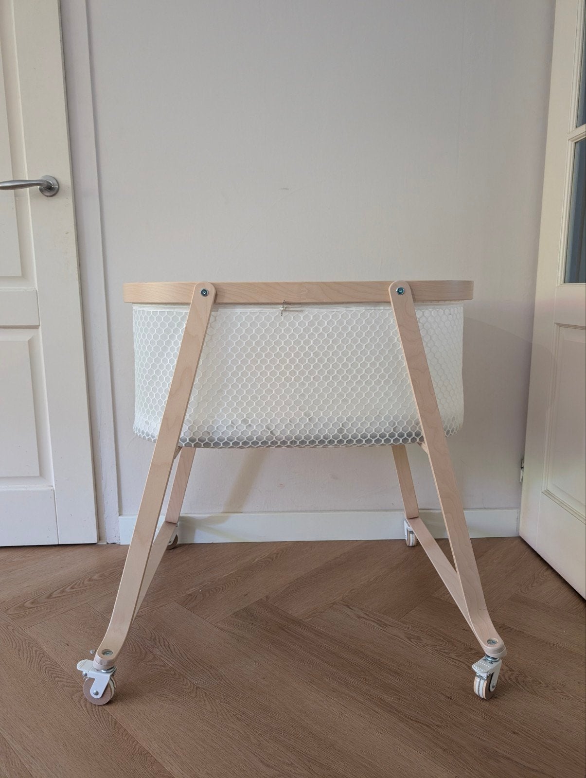 Ikea bassinet (baby wiegje), Kinderen en Baby's, Ophalen, Zo goed als nieuw, Wieg