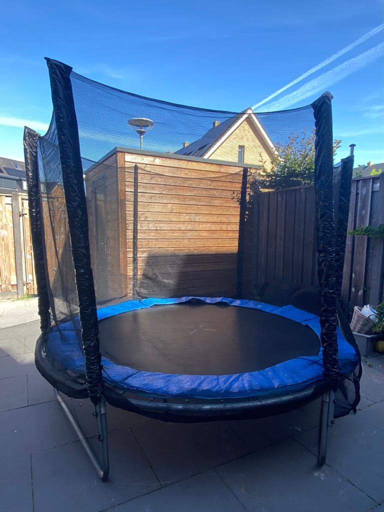 [MOET WEG] Trampoline 240 cm met beschermnet, Ophalen, Gebruikt
