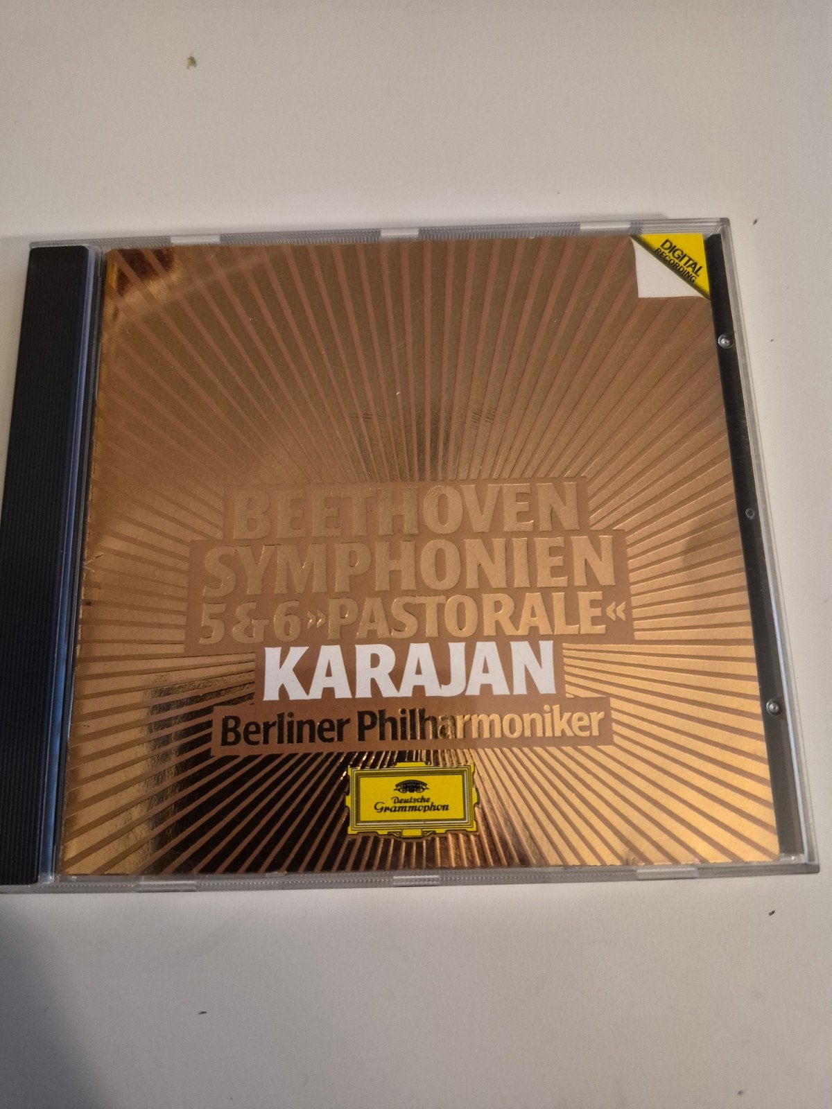 Beethoven Symfonieën 5 & 6 "Pastorale" - Karajan CD, Symfonie, Ophalen of Verzenden, Zo goed als nieuw, Classicisme