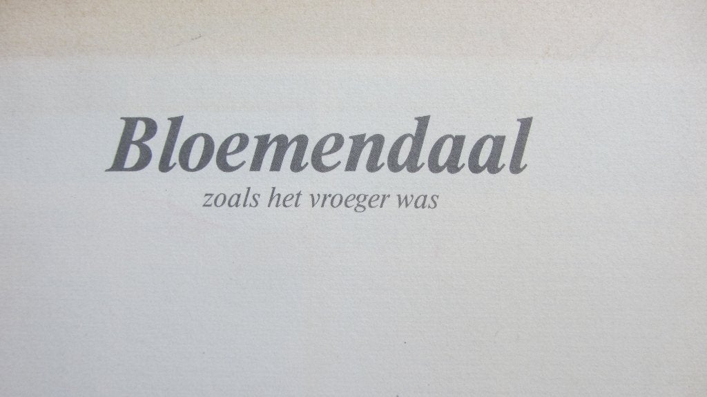 Bloemendaal , uitgave Rabo bank, 4 afdrukken, Ophalen of Verzenden, Gelezen