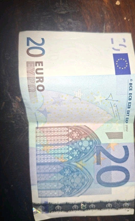20 Euro biljet - Nieuwe serie 2002, Postzegels en Munten, Bankbiljetten | Europa | Eurobiljetten, Ophalen of Verzenden, Overige landen