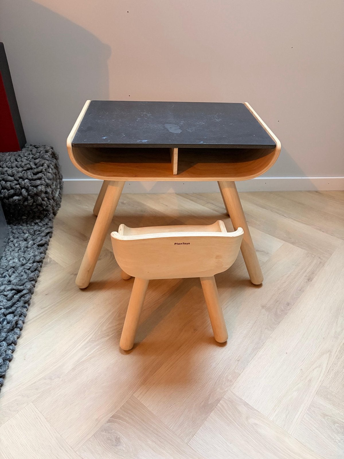 Plantoys kinderbureau en stoel, Ophalen, Gebruikt, Tafel(s) en Stoel(en)