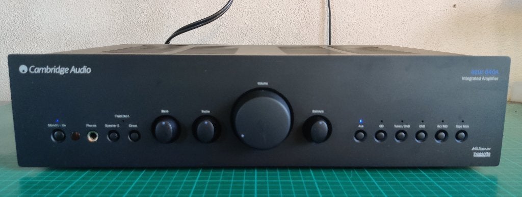 Cambridge Audio Azur 640A v2 versterker, Ophalen of Verzenden, Zo goed als nieuw, 120 watt of meer, Overige merken