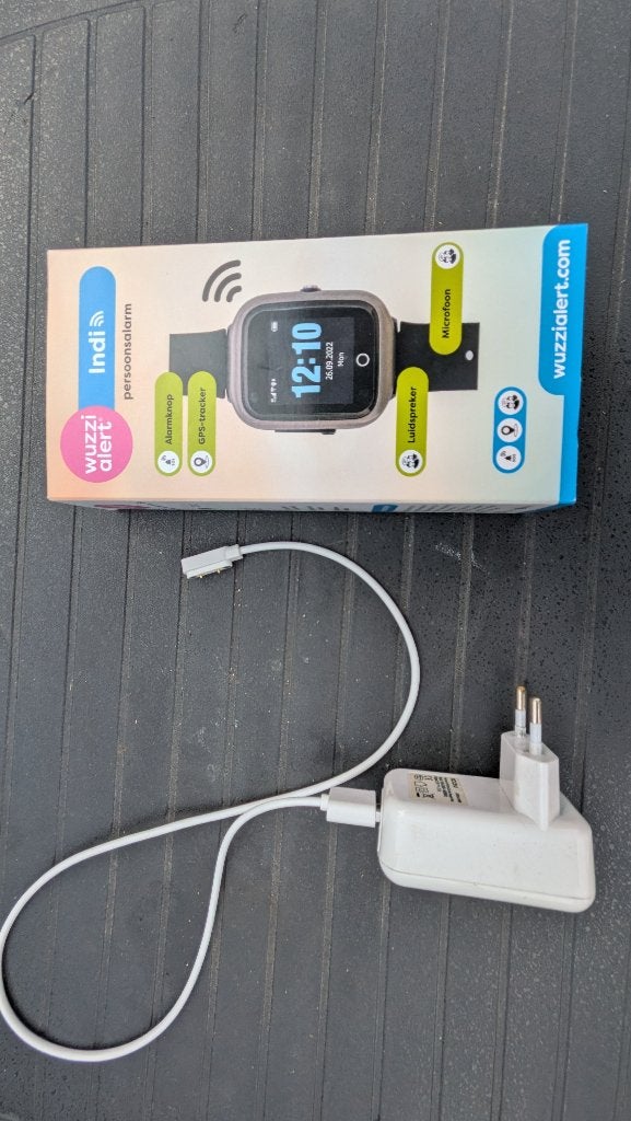 Wuzzi Indi Persoonsalarm horloge met GPS, Zwart, Ophalen of Verzenden, Zo goed als nieuw, GPS