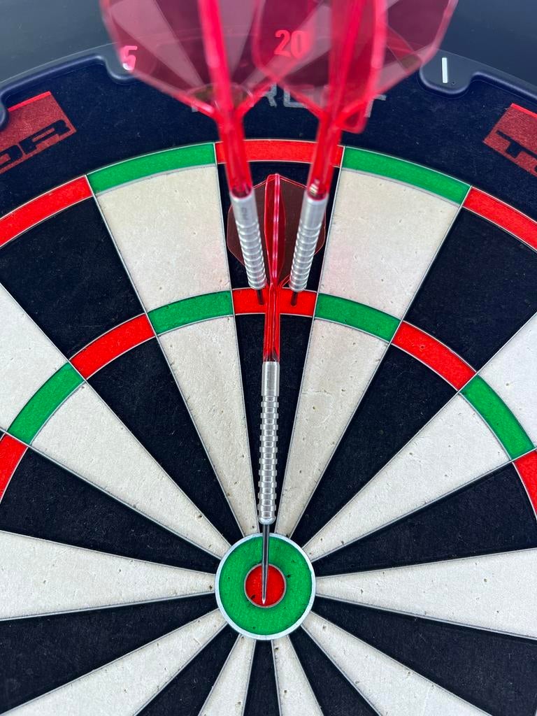 Red Dragon Javelin K-flex, Sport en Fitness, Darts, Ophalen of Verzenden, Zo goed als nieuw, Pijlen