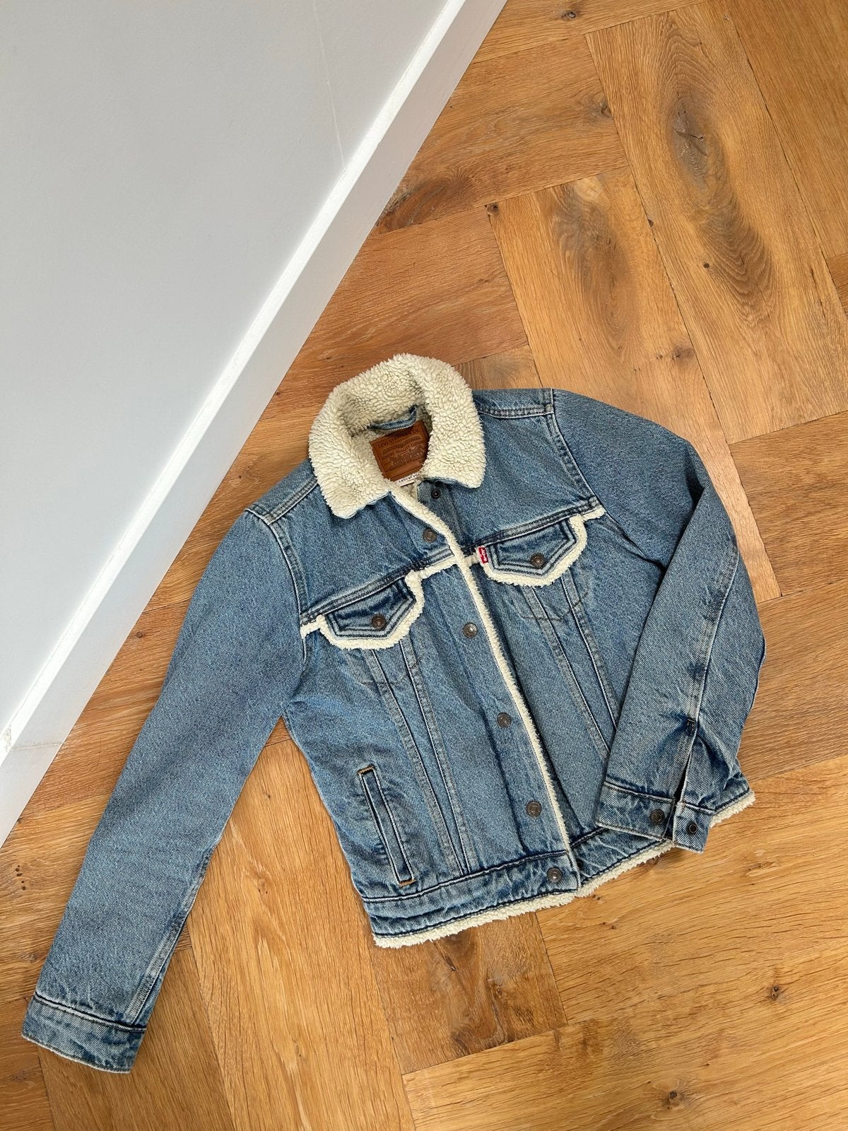 Levi's Sherpa Trucker Jacket - Maat XS, Ophalen of Verzenden, Zo goed als nieuw, Maat 34 (XS) of kleiner, Blauw
