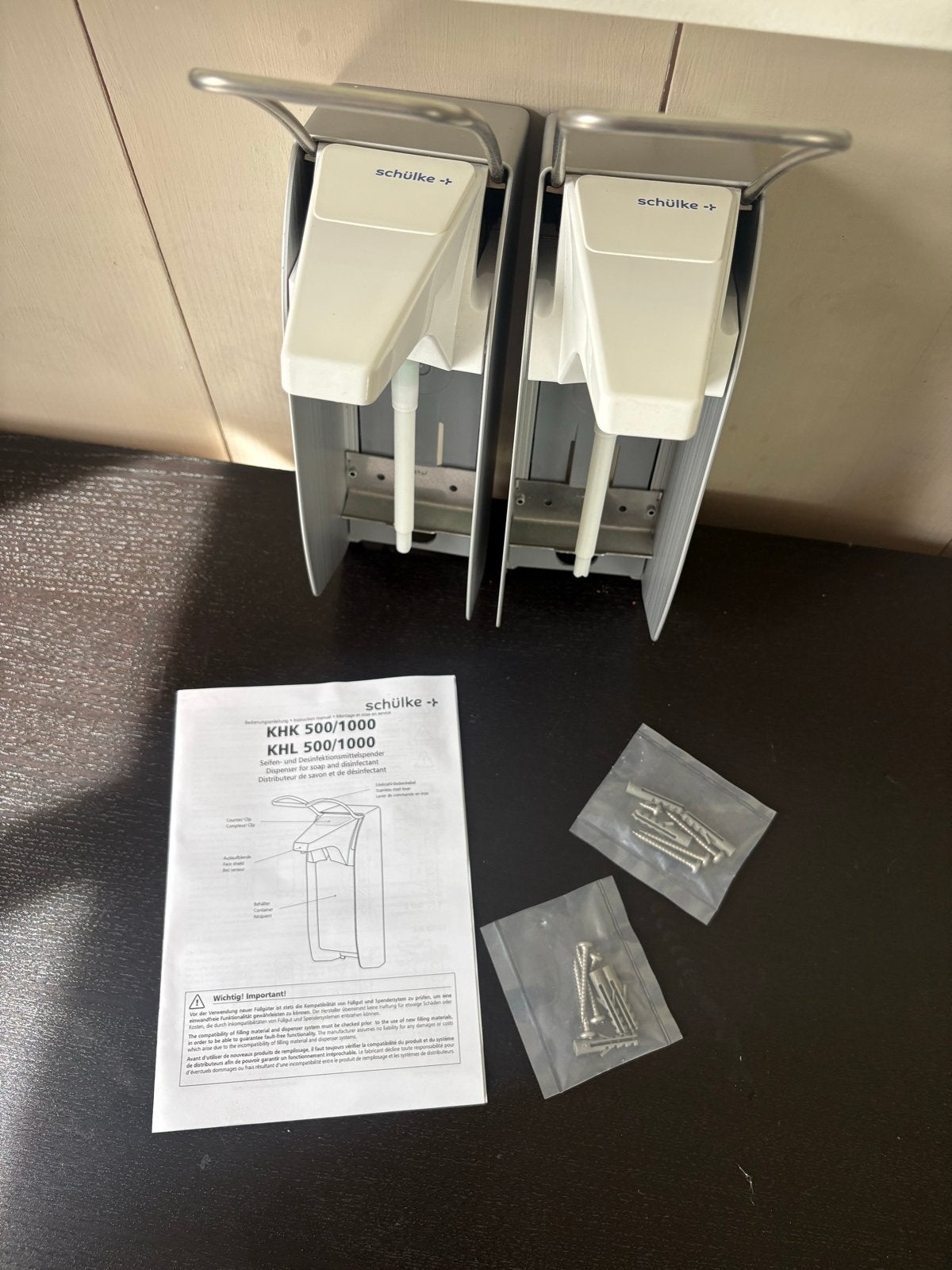 Schülke KHK 500/1000 Desinfectie- en Zeepdispensers (2 stuks, Verzenden, Nieuw, Grijs, Overige typen