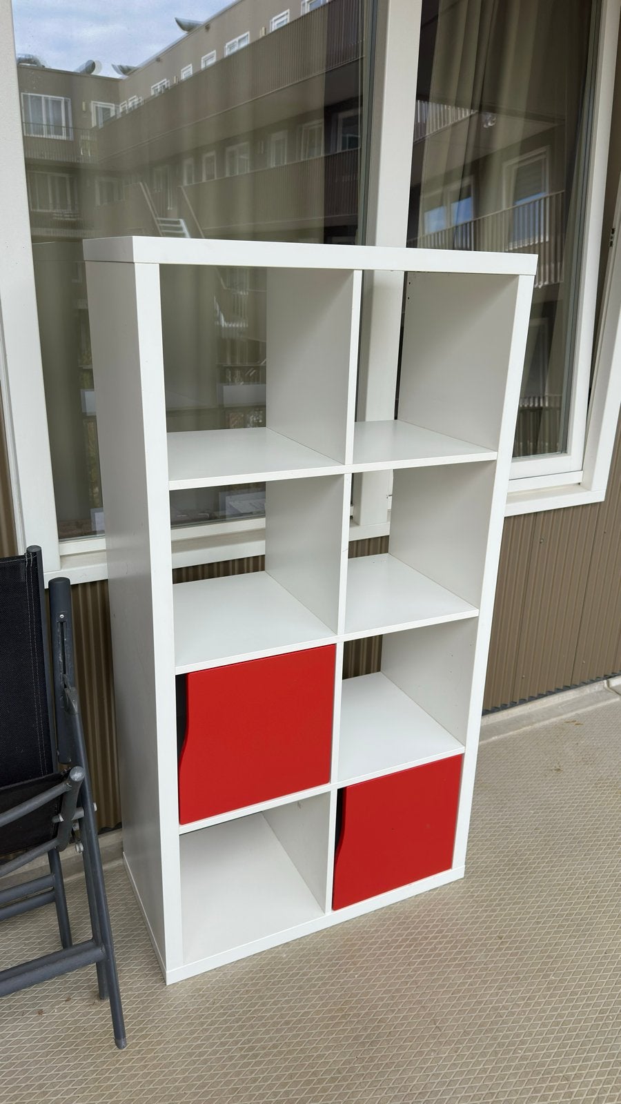 IKEA Kallax kast wit met 2 rode deurtjes, Ophalen of Verzenden, Gebruikt