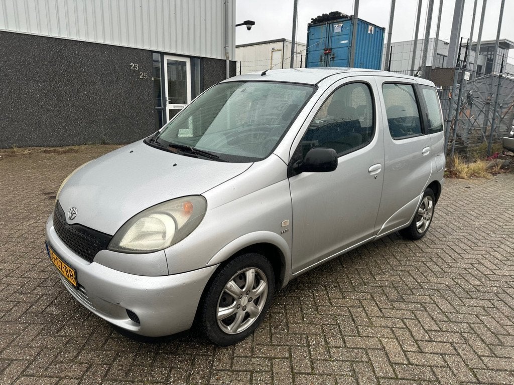 Toyota Yaris Verso 1.3-16V VVT-i Luna E, Auto's, Toyota, Bedrijf, Te koop, Yaris Verso, Benzine, Euro 3, C, MPV, Handgeschakeld