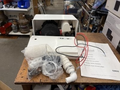 Vetus GWDS12 grijswater afvoersyst 12V