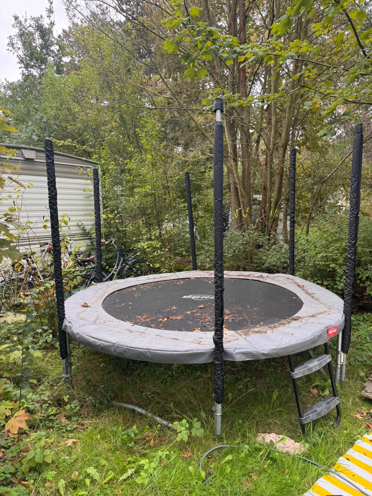Berg trampoline Favorit 270, Ophalen, Zo goed als nieuw