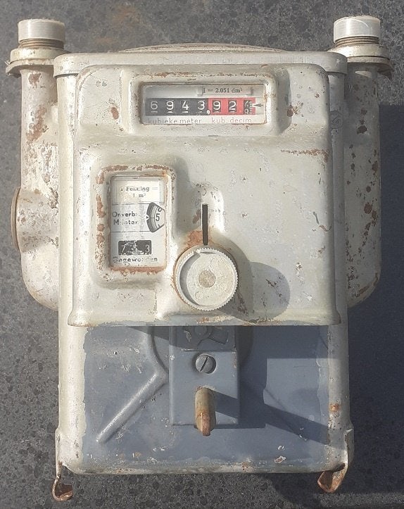 Gasmeter voor muntjes uit 1955, Ophalen