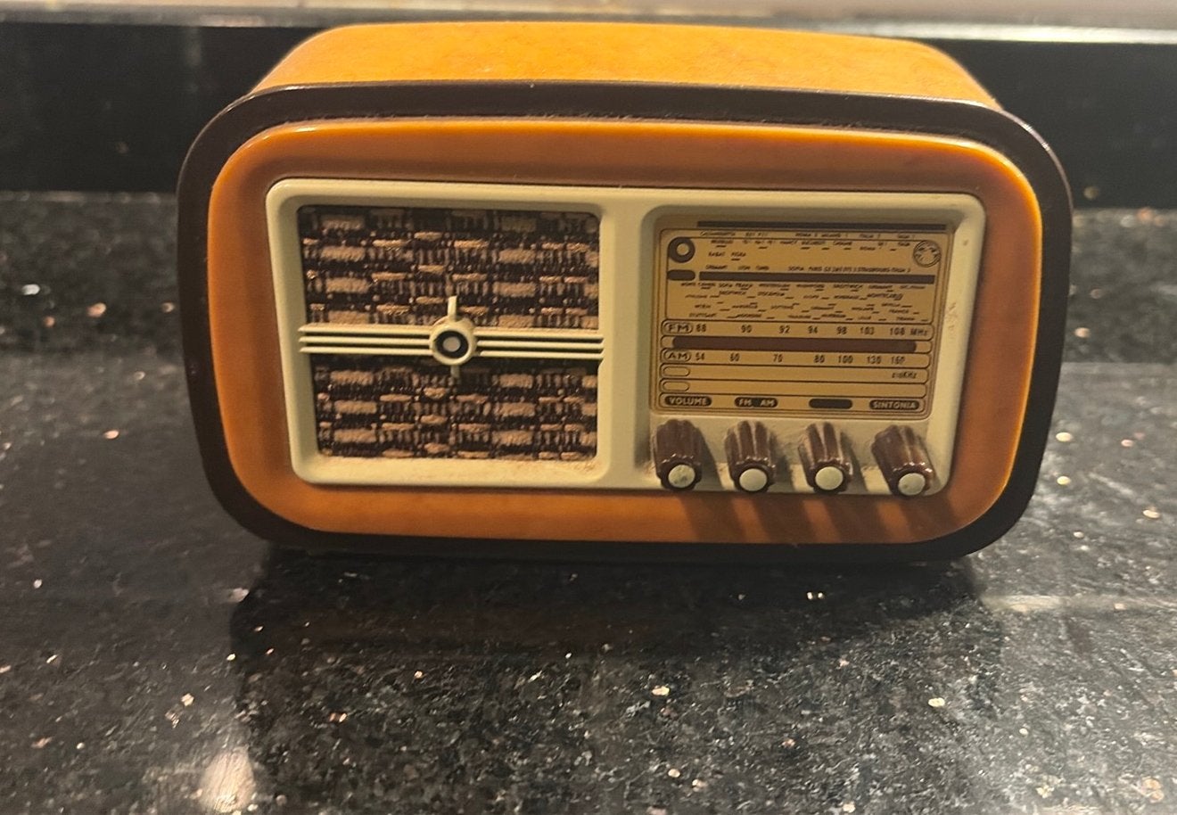 Geloso 26G48 miniatuurradio vintage naar het 1954 model, Ophalen of Verzenden, Gebruikt