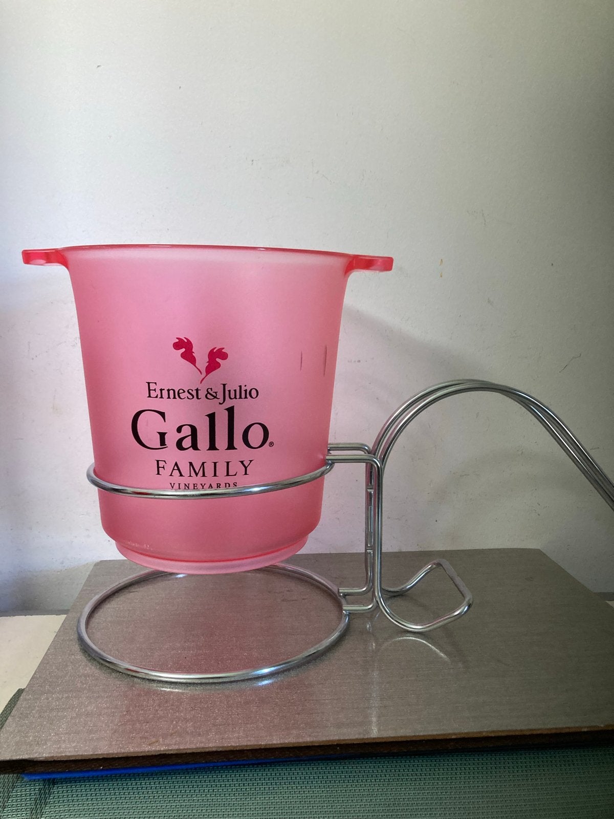 Champagnekoeler met tafelklem - Gallo Family Vineyards, Flessenkoeler, Gebruikt, Kunststof, Ophalen of Verzenden