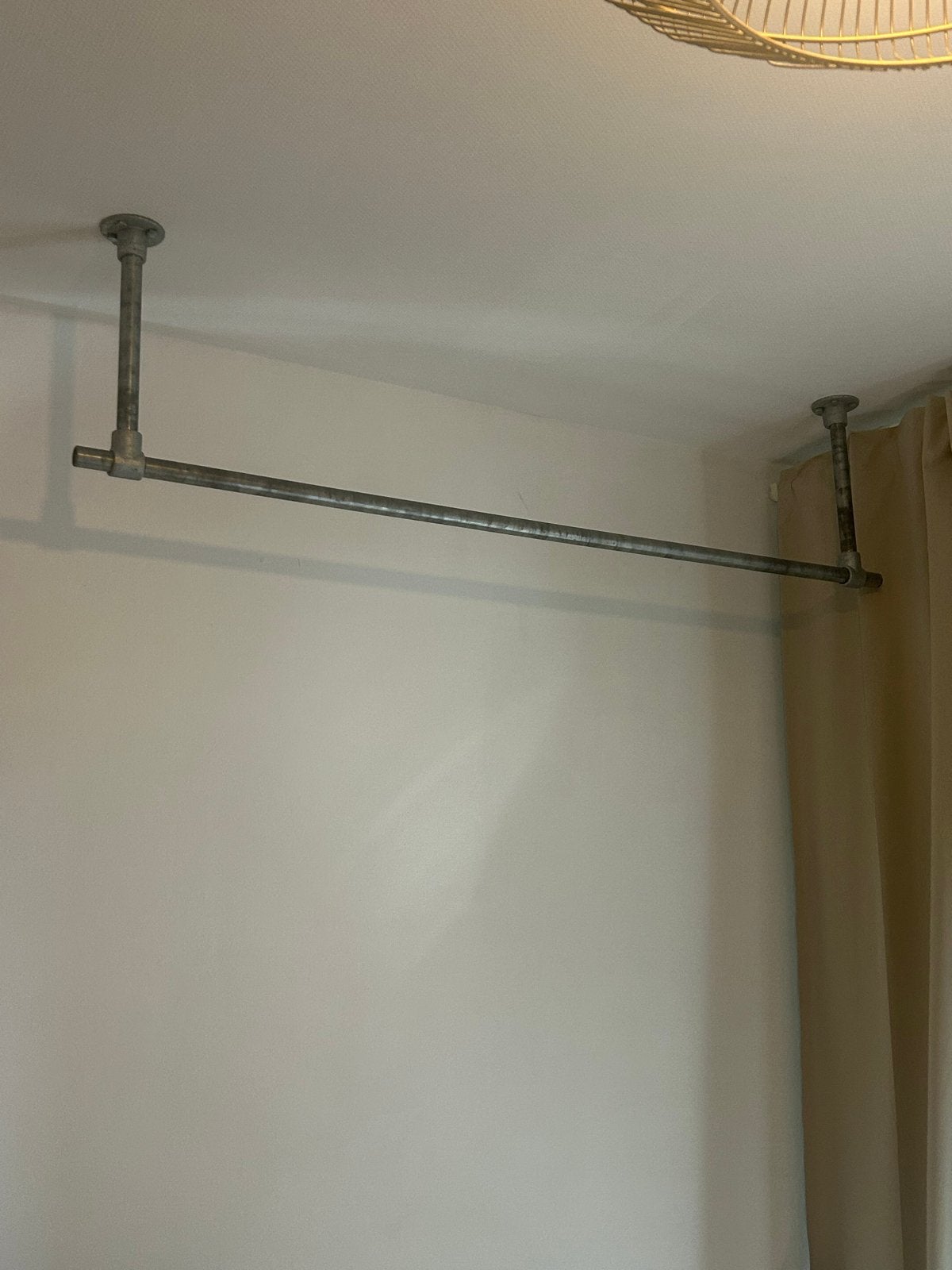 Steigerbuis Kledingrek Plafondmontage 140 cm breed, Ophalen, Gebruikt