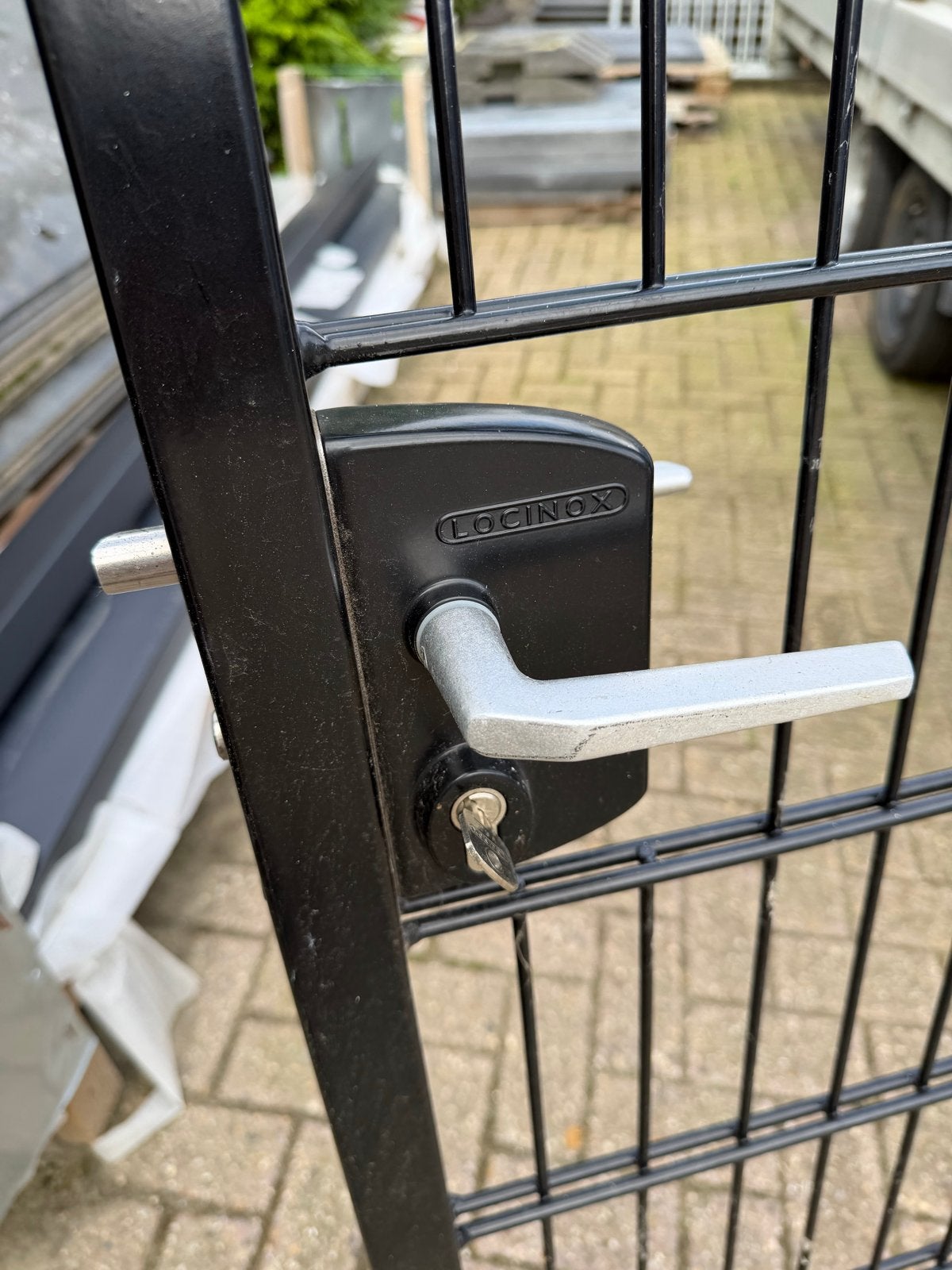 Dubbelstaal deur met slot - Compleet hekwerk, Tuin en Terras, Ophalen, Met poort, Gebruikt, Dubbelstaafmat hekwerk