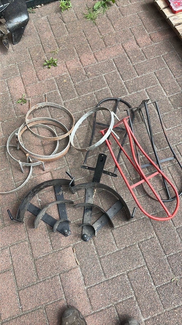 Emmer en zadelhouders paardenstal, Dieren en Toebehoren, Stalling, 4 paarden of pony's of meer