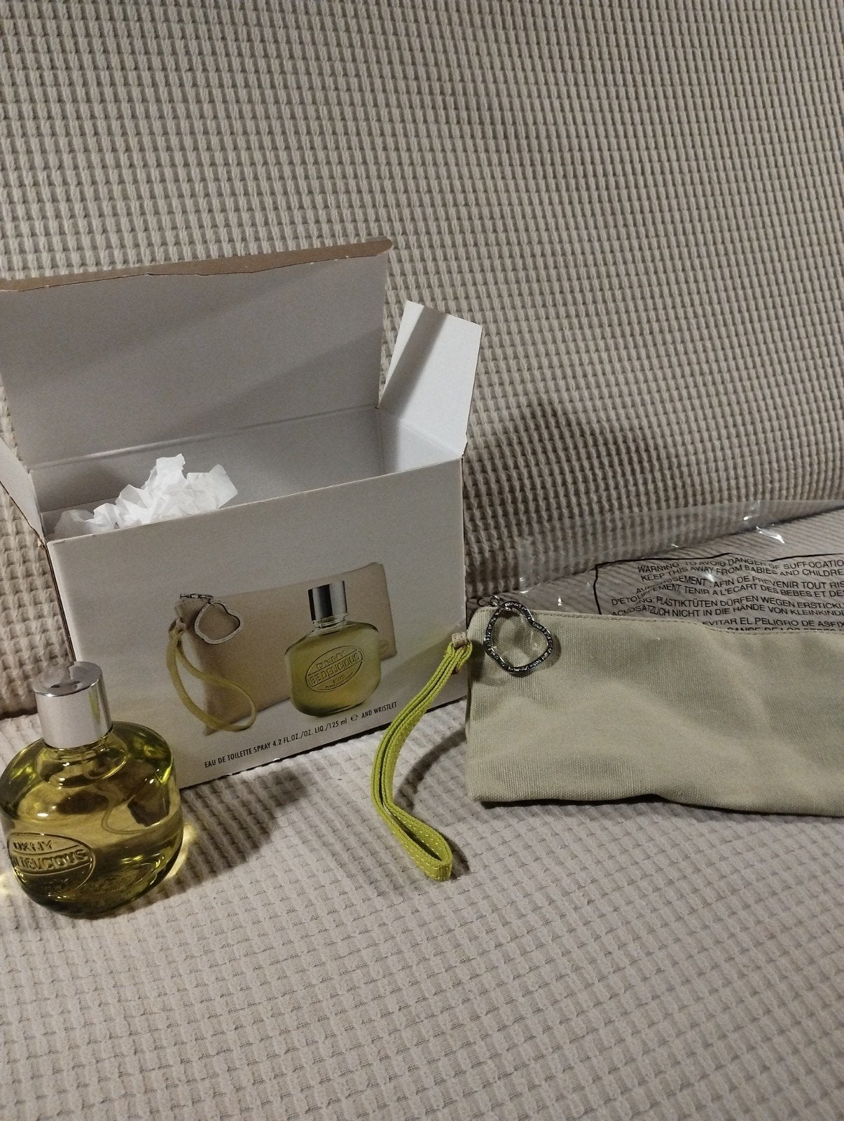 DKNY Be Delicious Eau de Toilette met etui, Ophalen of Verzenden, Nieuw