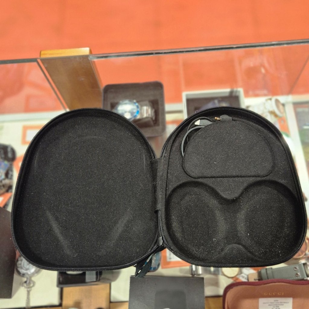 Bose Noise Cancelling Headphones 700 Zwart in koffer izgs, Bose, Zo goed als nieuw, Support@bose.com, The Mountain
Framingham, MA 01701
USA
