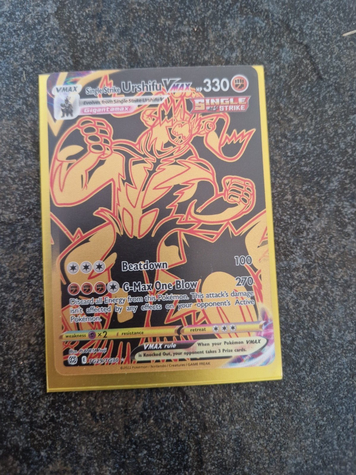 Pokémon VMAX Gouden Kaarten - Urshifu & Blaziken, Hobby en Vrije tijd, Verzamelkaartspellen | Pokémon, Ophalen of Verzenden, Zo goed als nieuw