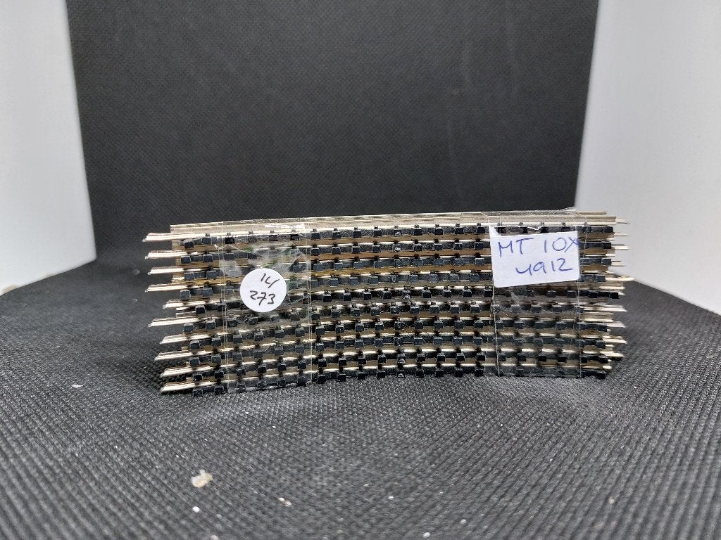 Minitrix 4912 - 10 x gebogen rail R1 / 30 graden (14273), Gebruikt, Gelijkstroom, Trix, Rails
