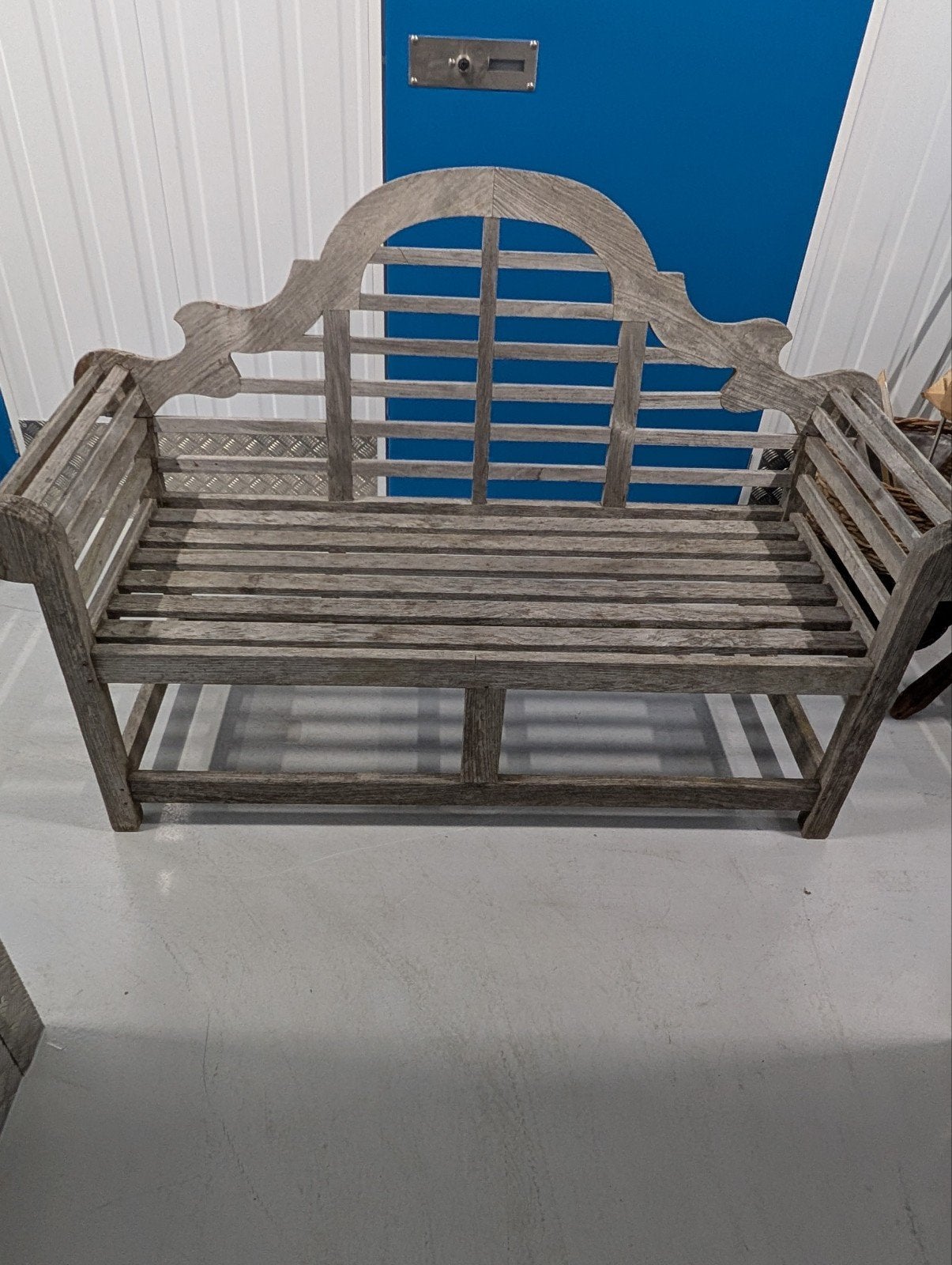 Vriendelijk tuinbankje te koop, Ophalen, Gebruikt, Hout
